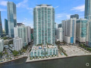Building Photo - 1331 Brickell Bay Dr