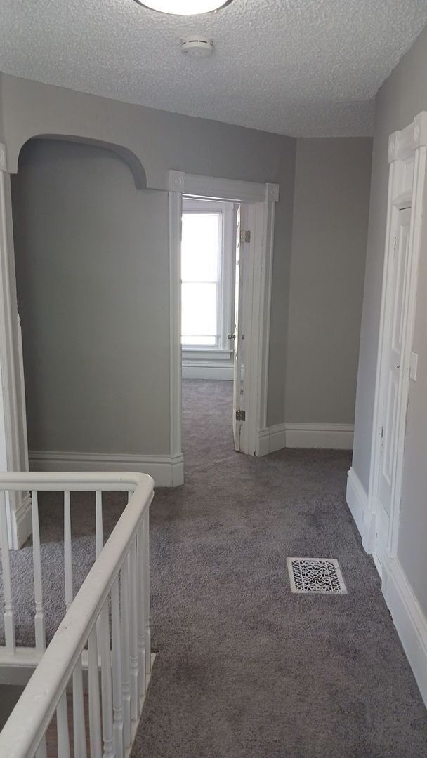 Building Photo - Don't miss out call RENU Property Manageme...