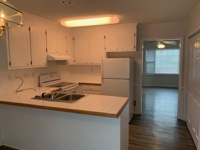 Foto del edificio - 3923 Sterling Pointe Dr