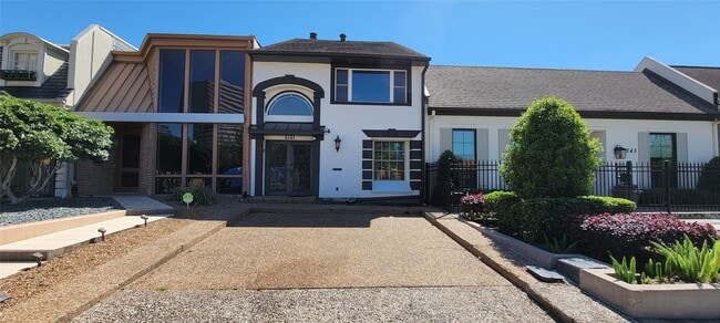 Building Photo - 5141 Del Monte Dr