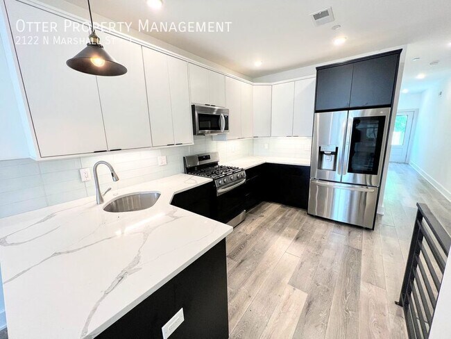 Foto del edificio - 2122 N Marshall St