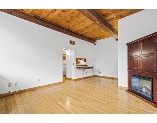 Building Photo - 50 Rantoul St