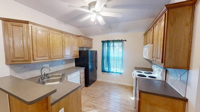 Foto del edificio - "Spacious Comfort Awaits: 3-Bedroom, 2-Bathroom Duplex Gem in Gatesville, TX!"
