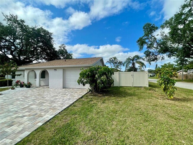 Foto del edificio - 11241 Temple Ct