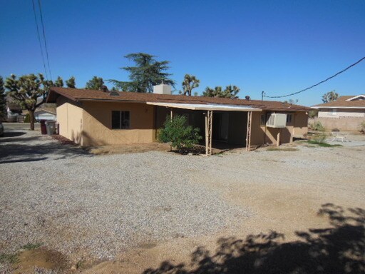 Building Photo - 56505 Carlyle Dr