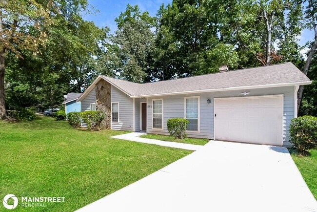 Foto del edificio - 865 Greenhedge Dr, Stone Mountain, GA 30088