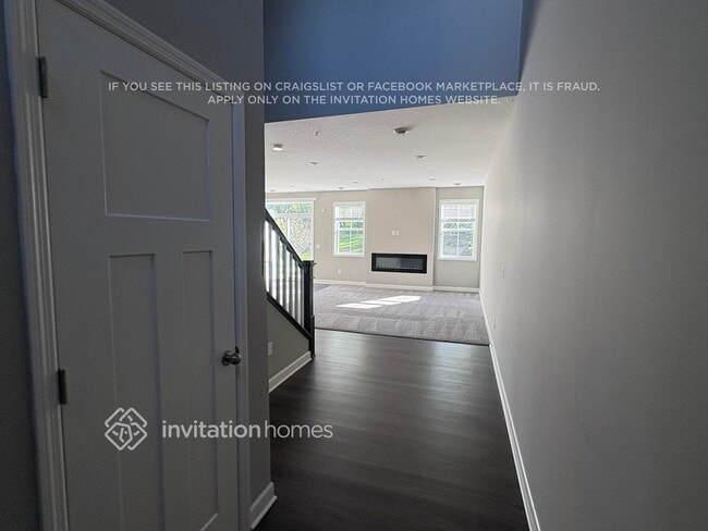 Building Photo - 6488 Inspire Cir S