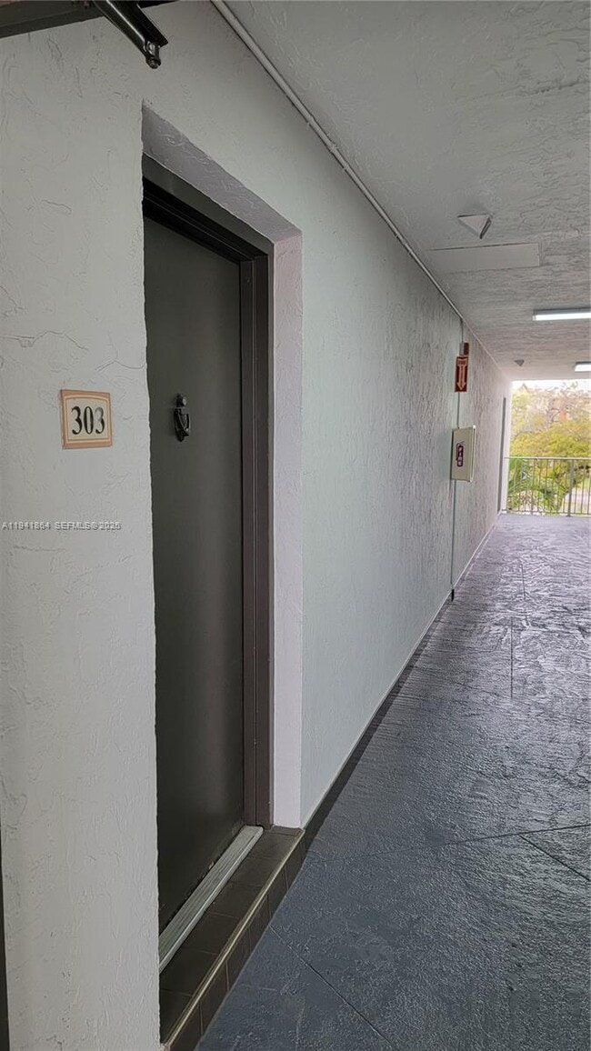 Building Photo - 4804 NW 79th Ave