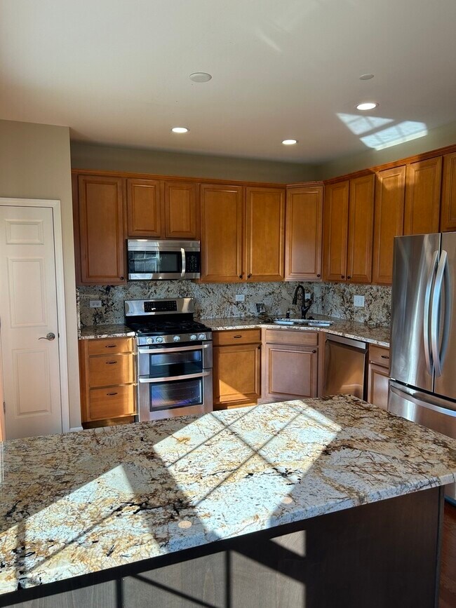 Building Photo - 9975 Williams Dr