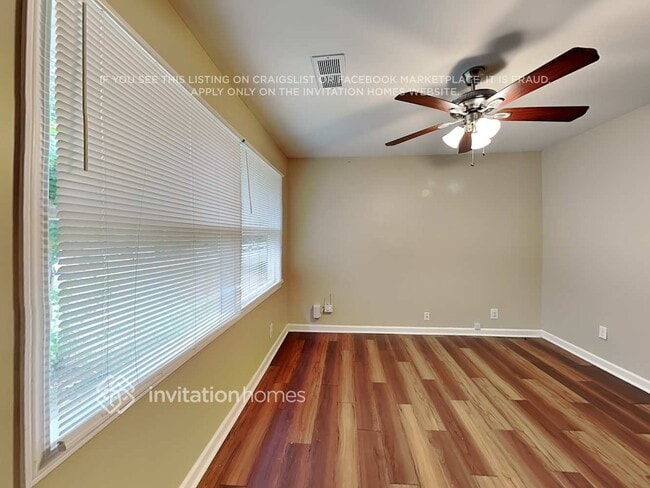 Foto del edificio - 1839 Waldrep Cir SE