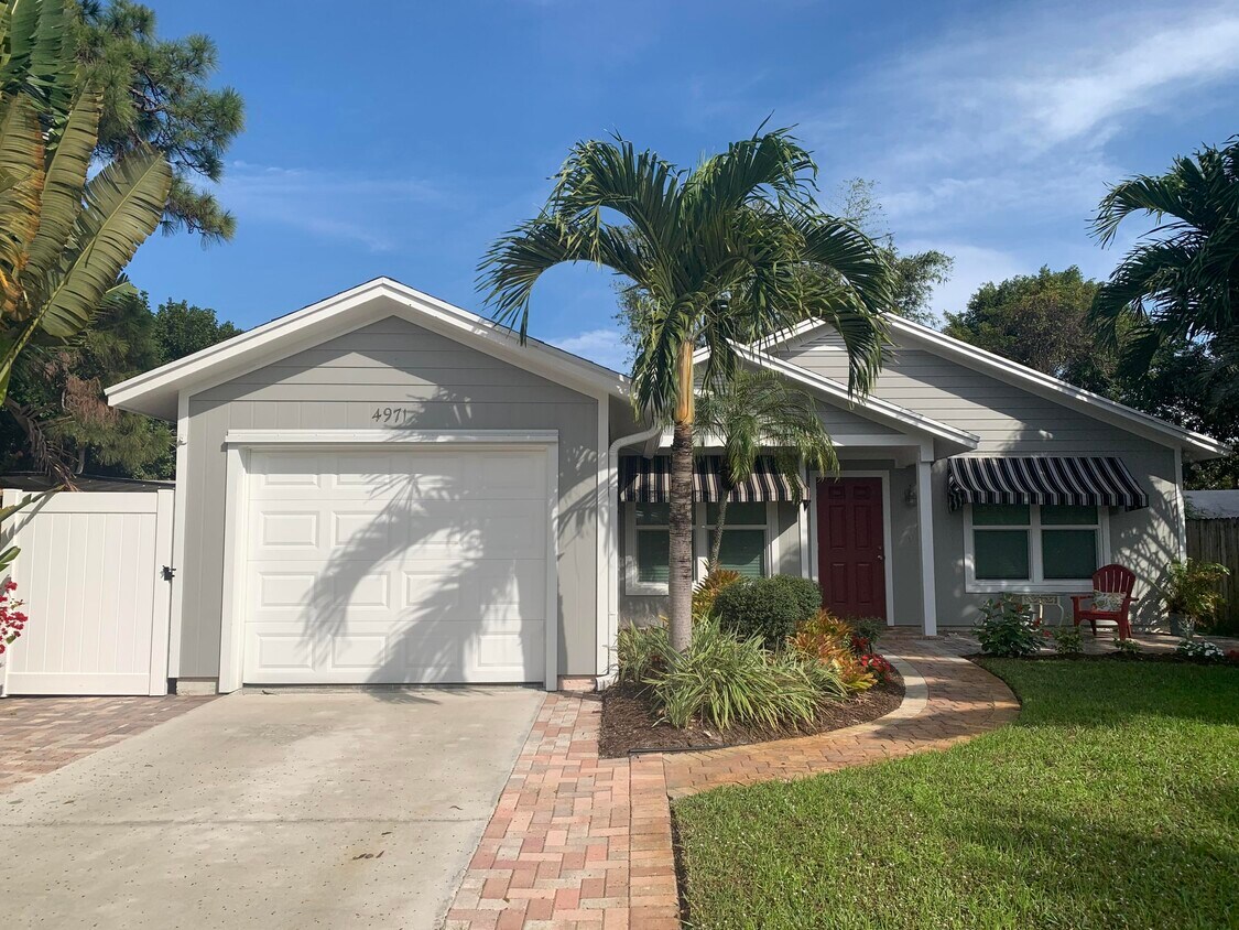 Foto principal - 4971 SE Anchor Ave