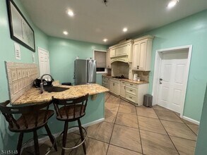 Building Photo - 209 Mt Prospect Ave