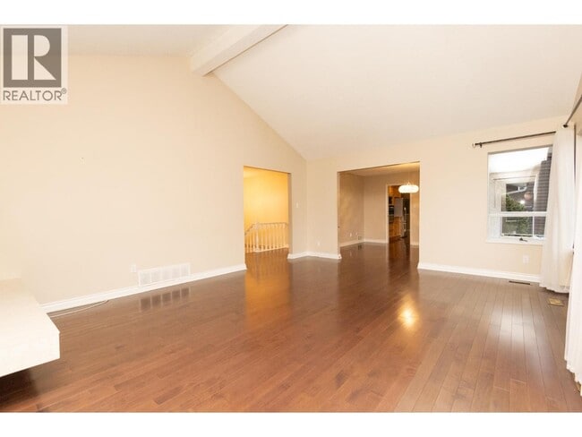 Building Photo - 1381 CAMBRIDGE Rd