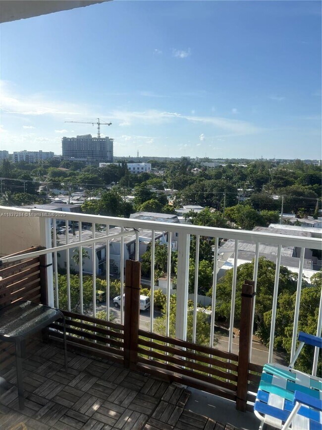 Foto del edificio - 2020 NE 135th St