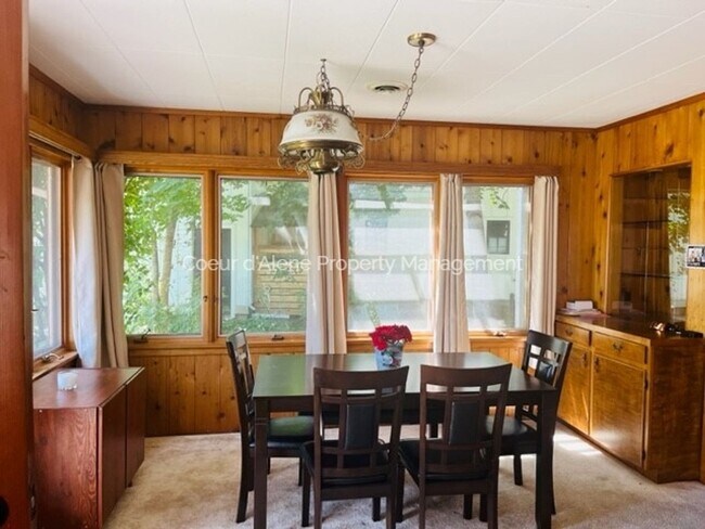 Foto del edificio - 3 bed, 2 bath house near Hayden Lake Count...