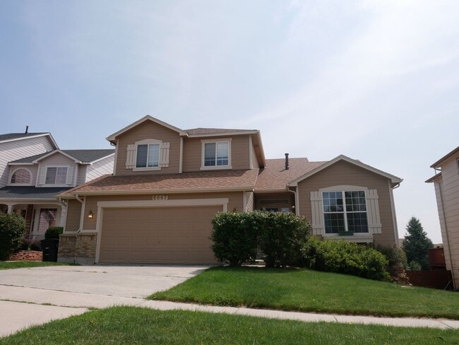 Building Photo - 4 Bed 3 Bath with AC!