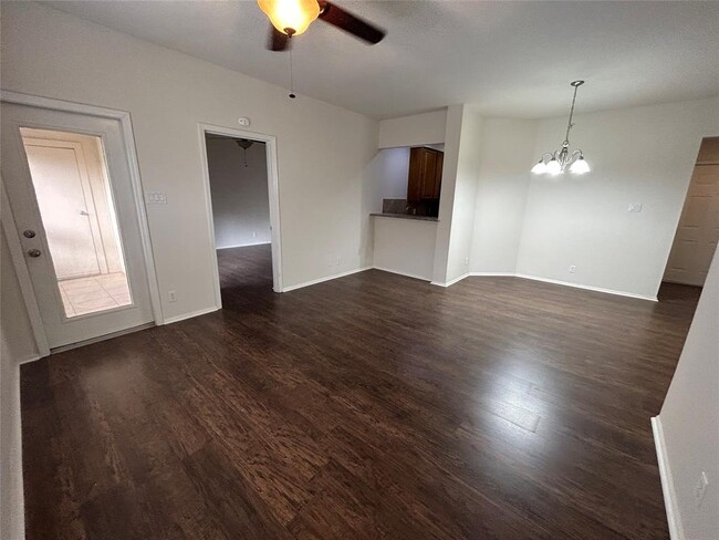 Building Photo - 2213 S Braeswood Blvd
