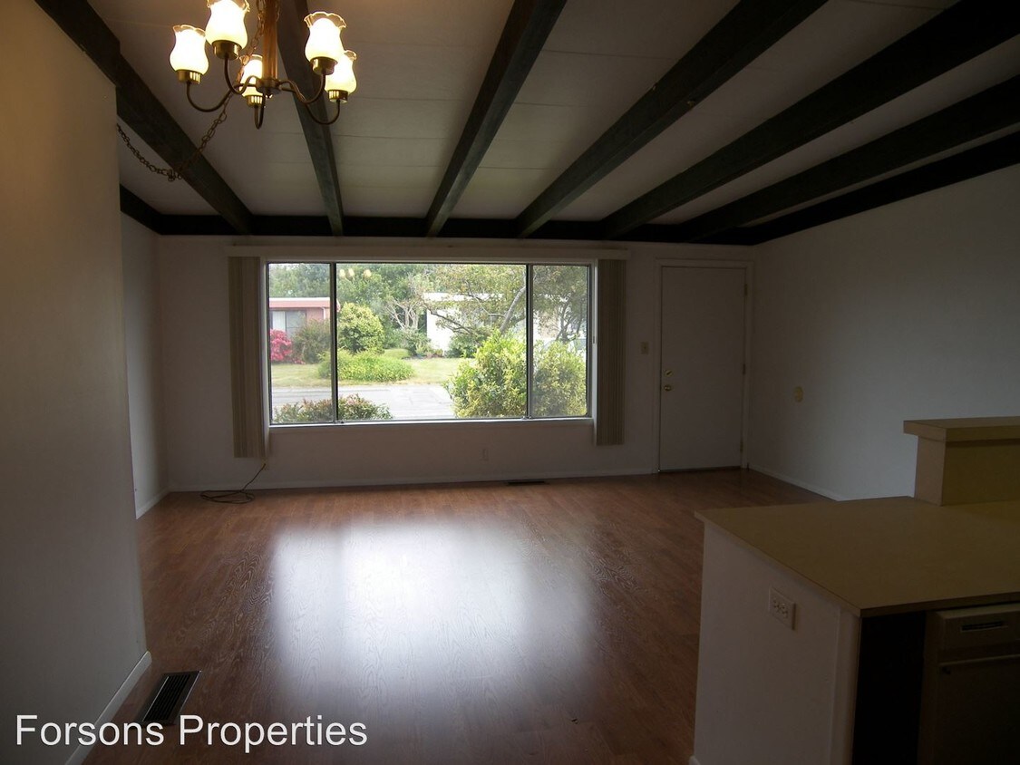 Primary Photo - 3 br, 1 bath Apartment - 1050 Forson Rd