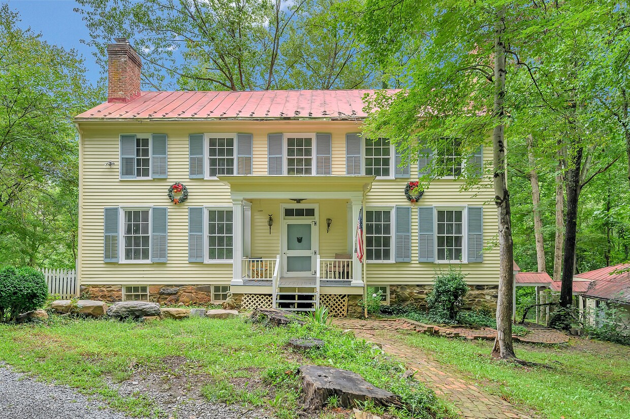 Foto principal - 807 Holly Corner Rd