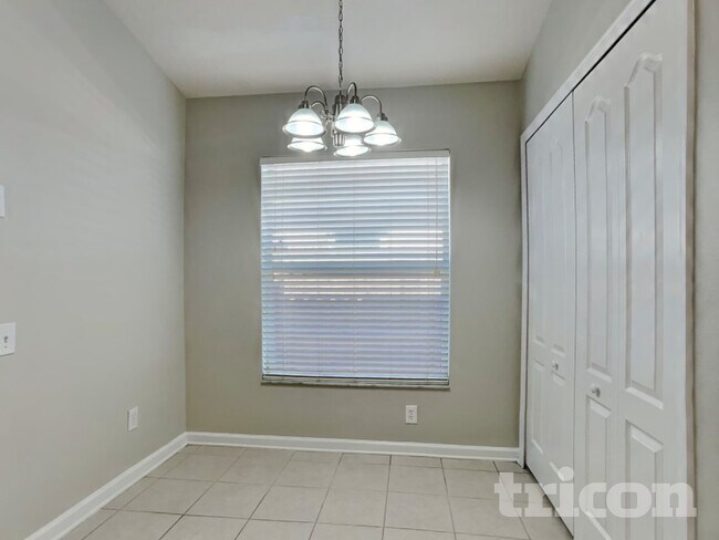 Building Photo - 12329 Cedarfield Dr