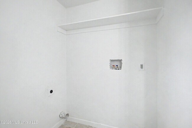Foto del edificio - 9424 Daisy Vestry Rd