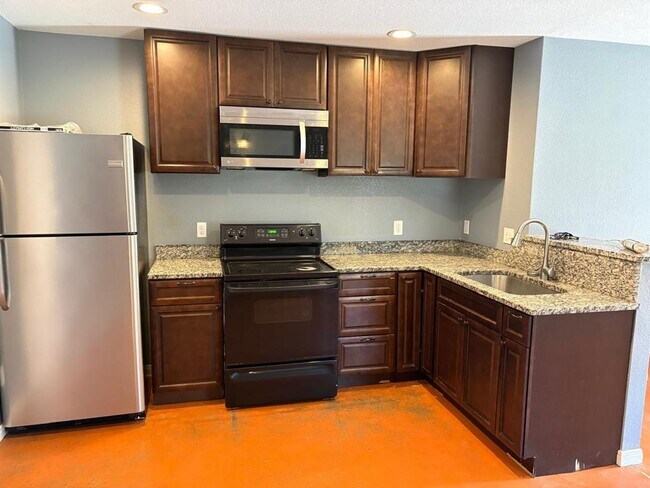 Foto del edificio - 1403 Strickland St