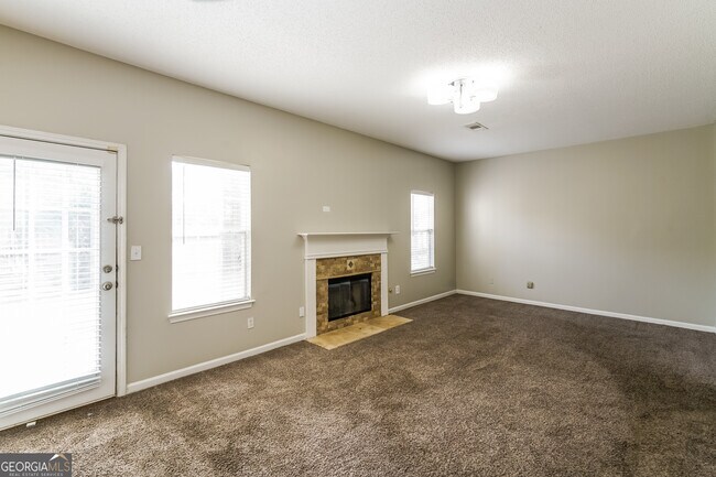 Foto del edificio - 3555 Village Pkwy