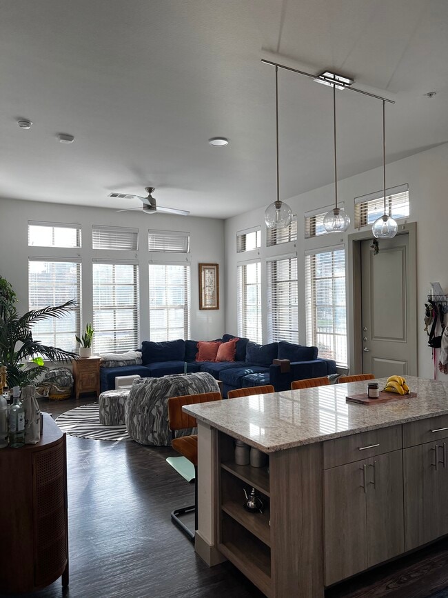 Building Photo - 5825 Stags Leap