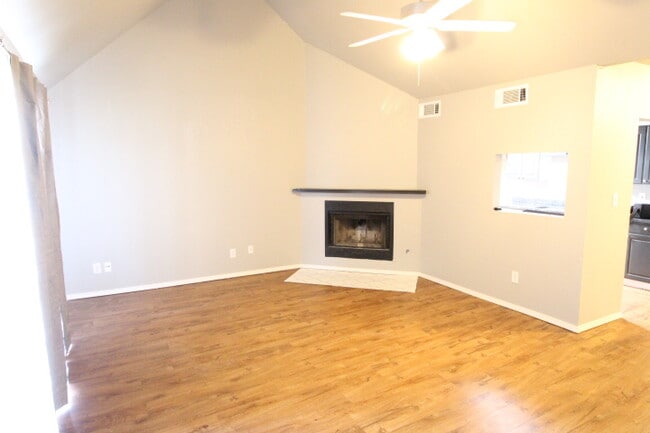 Photo - 1932 Lariat Cir House