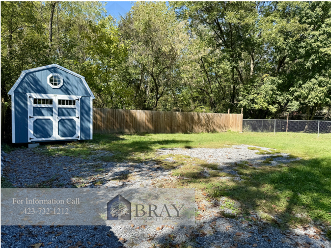 Building Photo - Charming 2-Bedroom Home with Fenced Yard a...