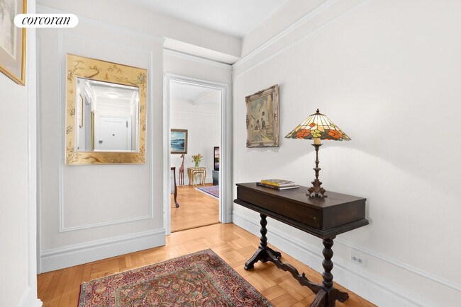 Building Photo - 155 E 93rd St