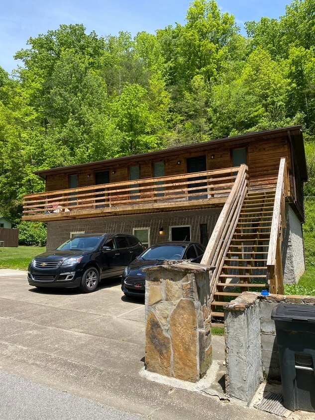 212 Northgate Dr Unit 1, Pikeville, KY 41501 Apartments 212 Northgate