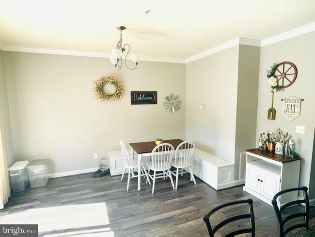 Foto del edificio - 516 English Oak Ln
