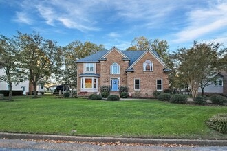 Building Photo - 121 W Laydon Way