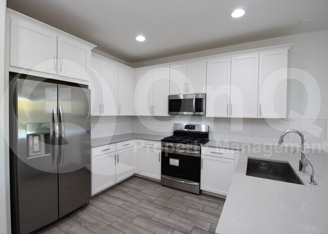 Foto del edificio - 8923 W Solano Dr