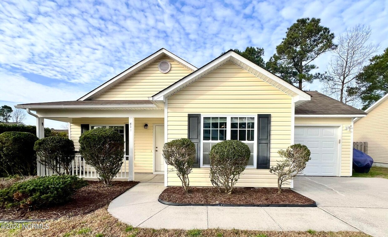 811 Waddell St, Navassa, NC 28451 House Rental in Navassa, NC