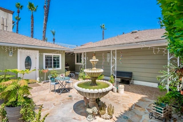 Building Photo - 7128 Mammoth Ave