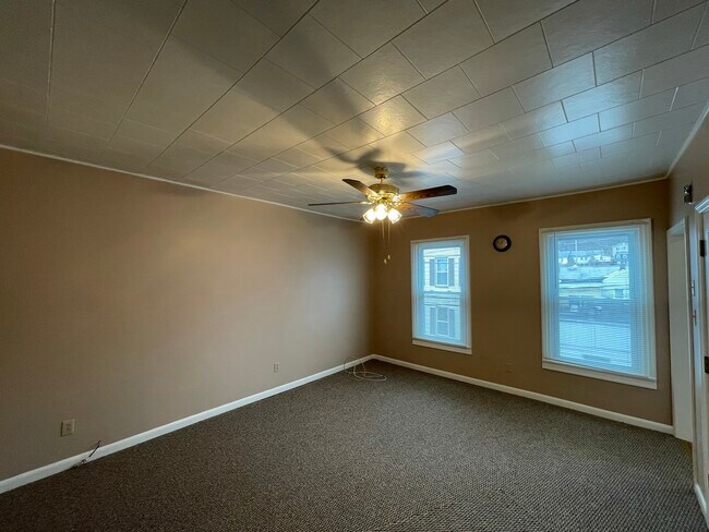 Building Photo - 108 Lancaster St