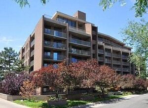 Building Photo - 245 N Vine St