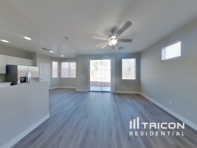 Building Photo - 9224 Isle Pointe Ct