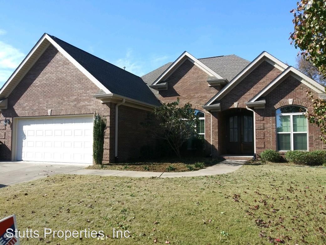 Primary Photo - 3 br, 2 bath House - 110 Blackberry Trail
