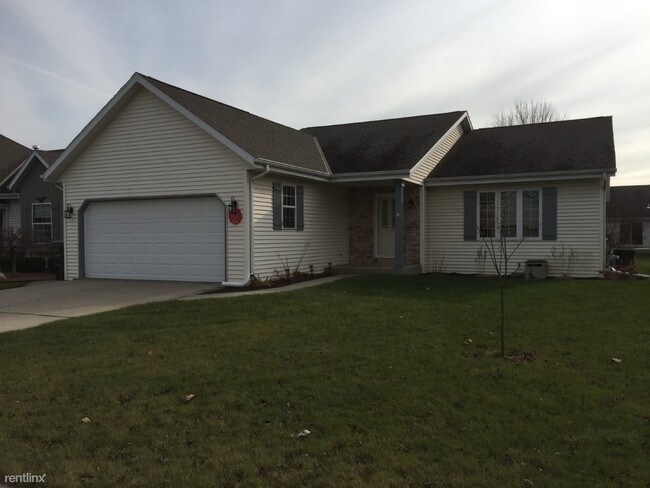 Building Photo - 1426 Goldenrod Cir