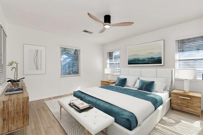 Foto del edificio - 1714 Pine Village Dr
