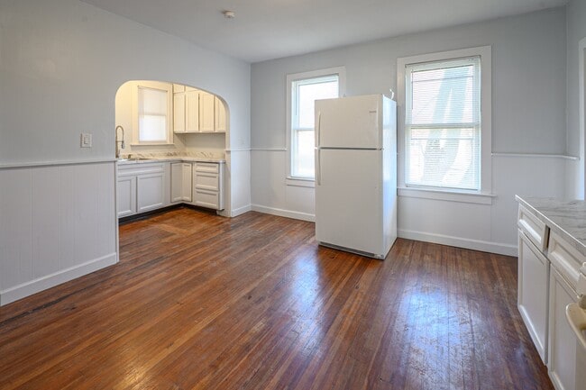Kitchen Northwest - 1592 Corbin Ave