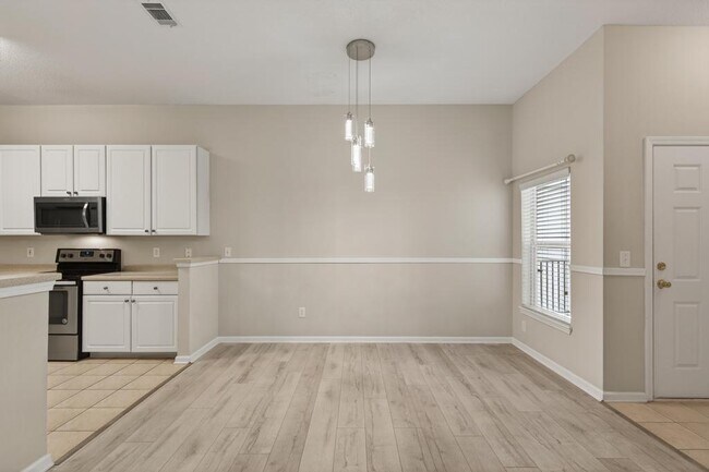 Foto del edificio - 9400 Underwing Way