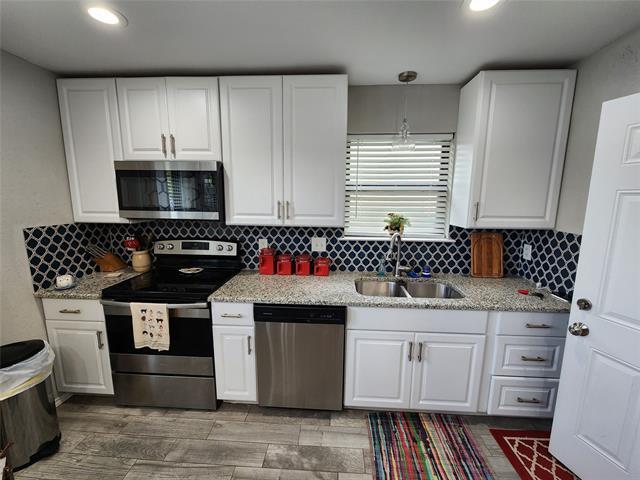 Foto del edificio - 4633 Riverpark Dr