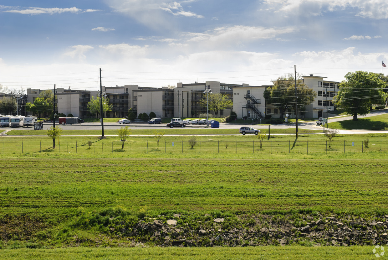 Building Photo - NAS JRB Fort Worth Homes