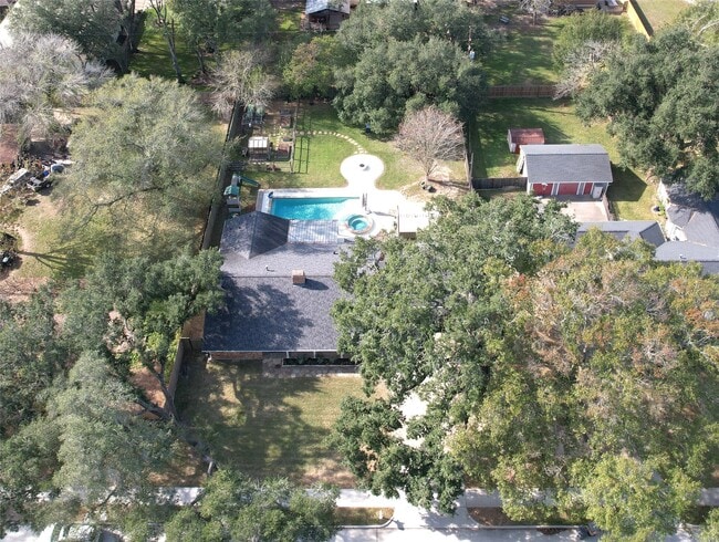 Building Photo - 2819 Fortuna Dr