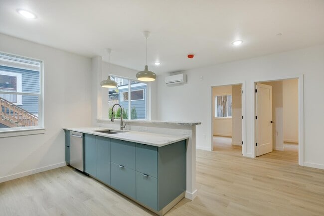 Photo - 2071 NE Davis St Apartment