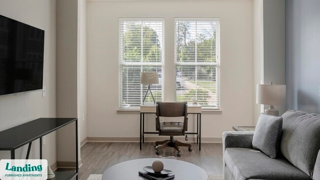 Building Photo - 3237 Memorial Blvd